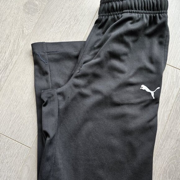 Boys Puma trackpants - Picture 2 of 5